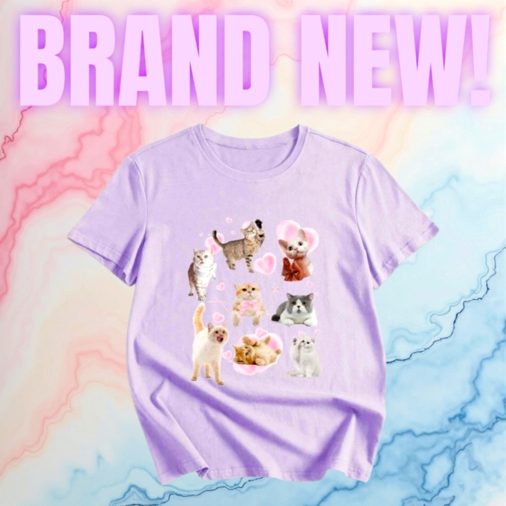 Cute Cat Graphic T-Shirt in Lavender